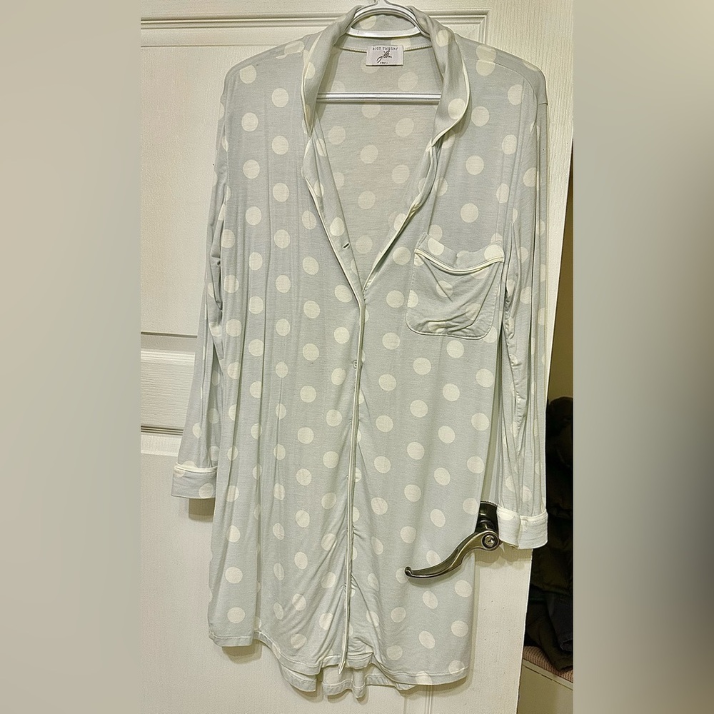 Riot theory jillian harris nightie
